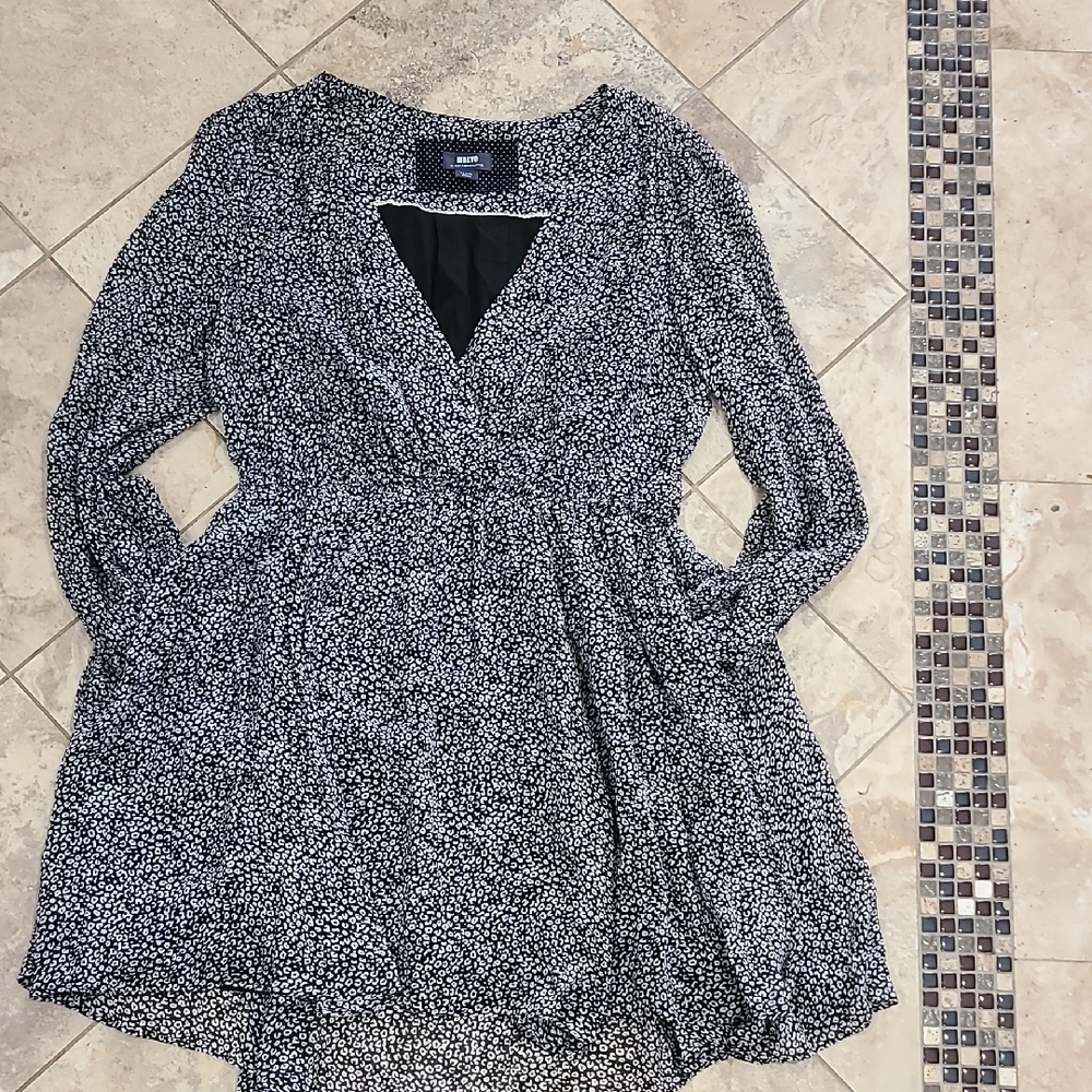Anthropologie Black and White Long-Sleeve Wrap Dress